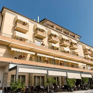 https://hotel-pace-torri-del-benaco.hotelinveneto.com